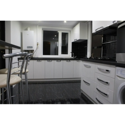 Кухня (білий/чорний) індивідуальне замовлення №186 (0мм x 0мм x 0мм)