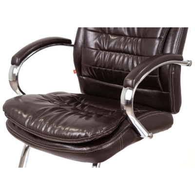 Кресло конференционное АКЛАС Валенсия CF (XY-7004G-1) Коричневый (PU Dark Brown)